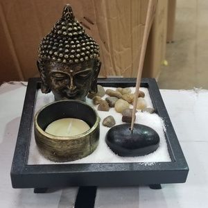 BUDDHA HEAD SAND GARDEN